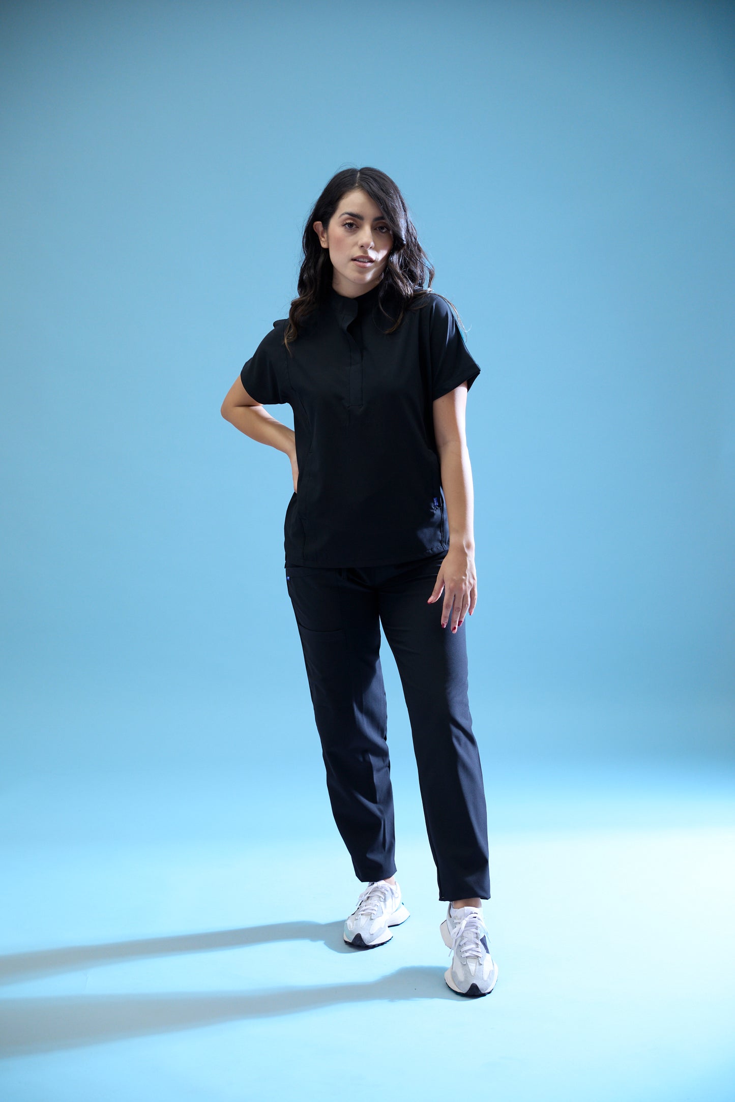 Uniforme corte recto - negro