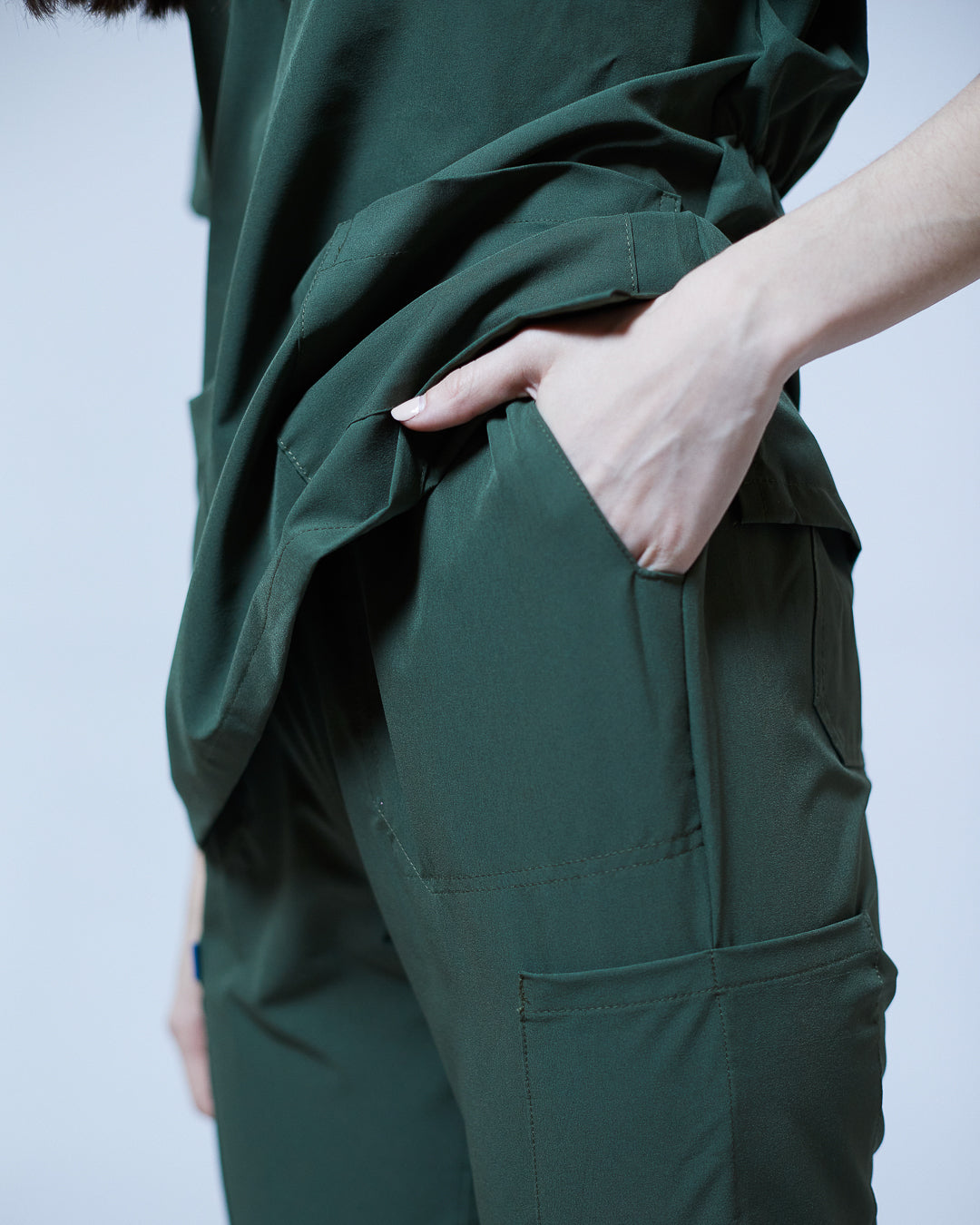 Pantalón verde mujer | stretch antifluidos
