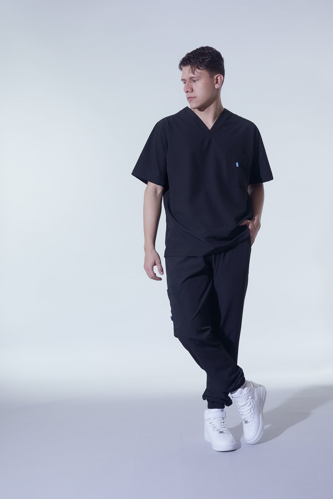 Uniforme negro | Stretch antifluidos hombre